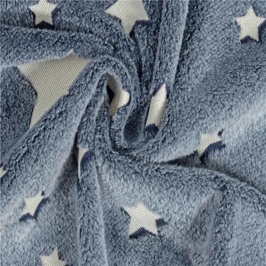 Cozy Glow: Soft Glow-in-the-Dark Blanket for Ultimate Comfort